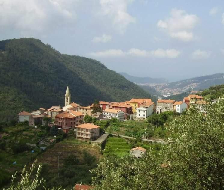 דירות Castiglione Chiavarese Casa Chiara מראה חיצוני תמונה